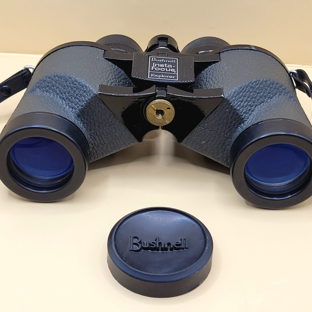Vintage Bushnell Insta-Focus Explorer Binoculars – Missing Lens Cap 7x35°